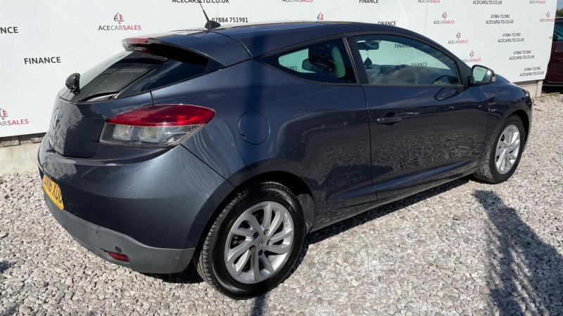 RENAULT MEGANE
