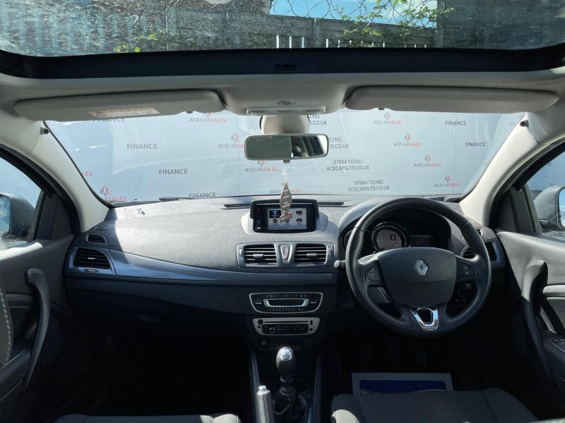 RENAULT MEGANE