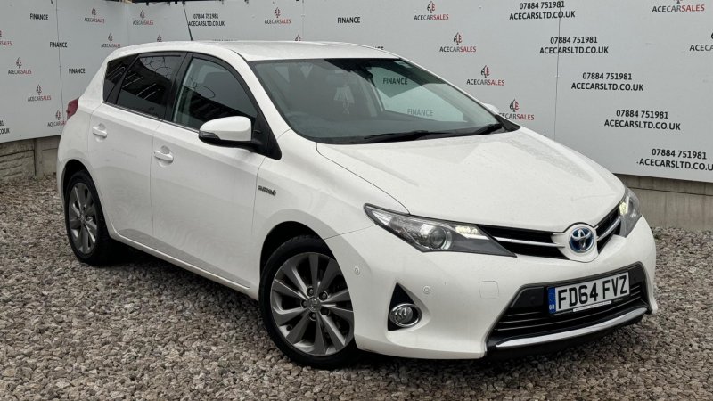 TOYOTA AURIS