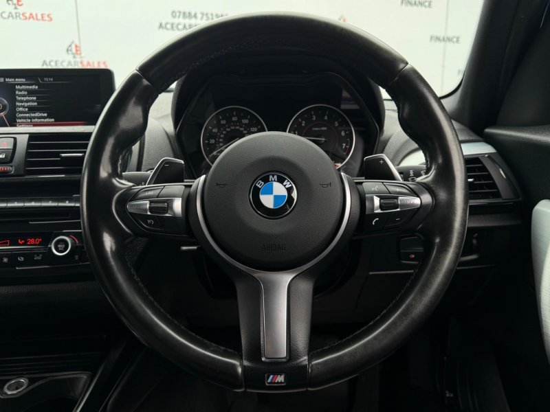 BMW 1 SERIES