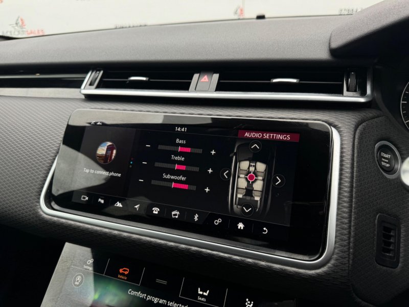 LAND ROVER RANGE ROVER VELAR