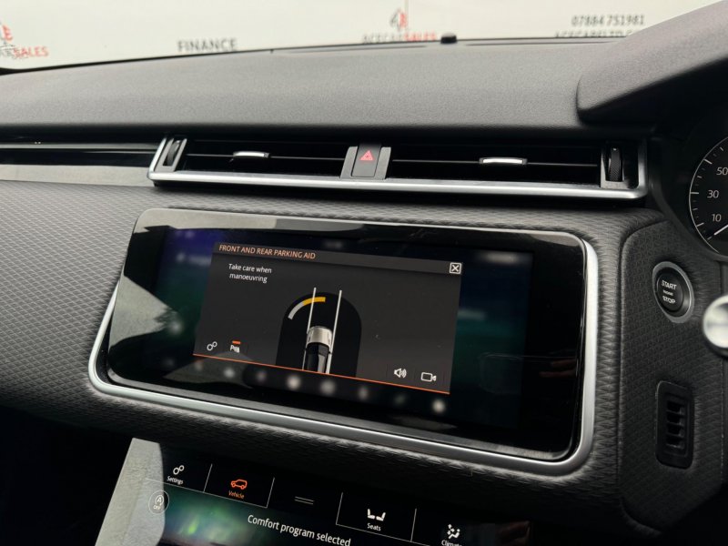 LAND ROVER RANGE ROVER VELAR