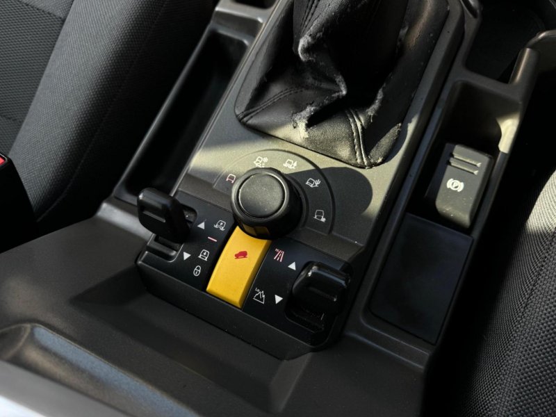 LAND ROVER DISCOVERY 3