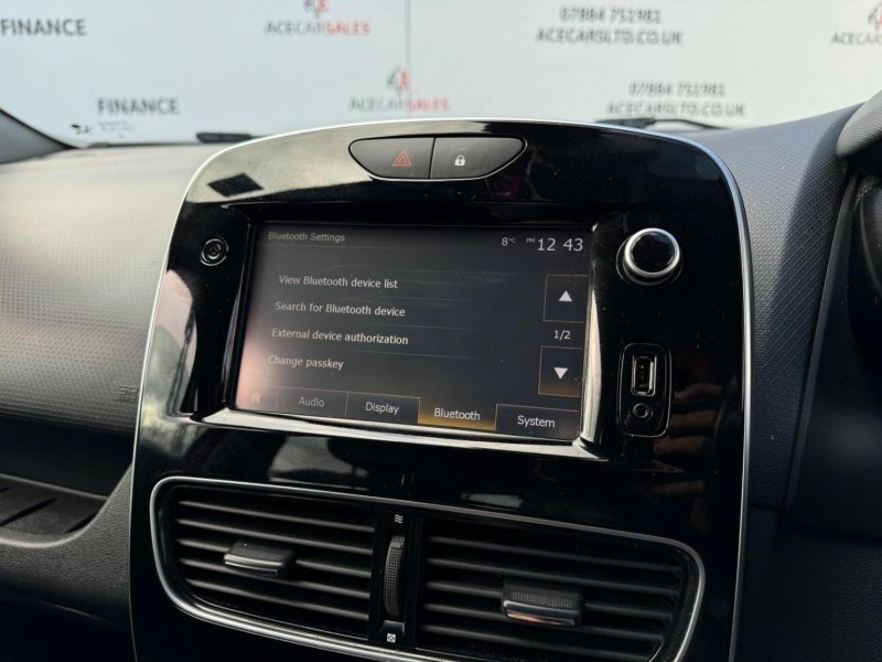 RENAULT CLIO