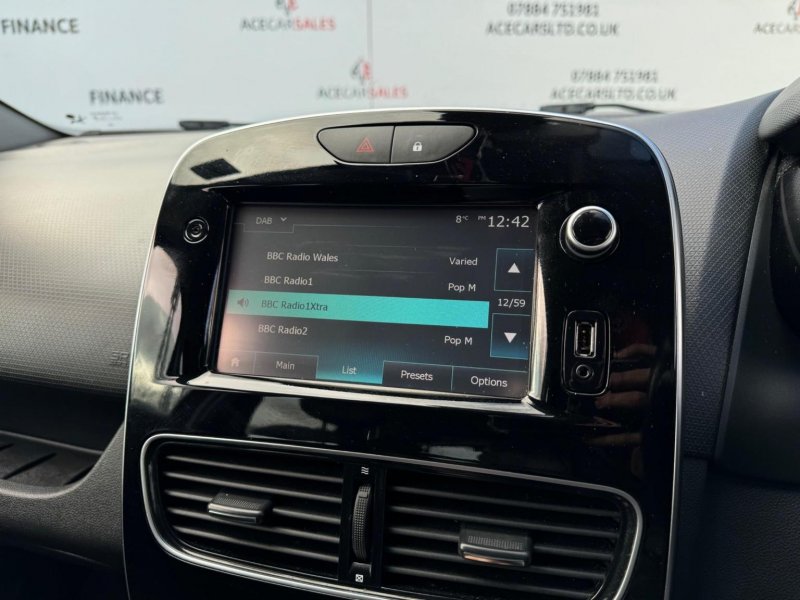 RENAULT CLIO