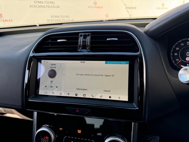 JAGUAR XE