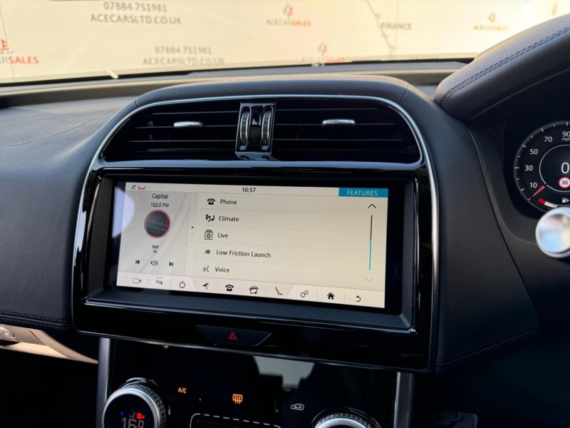 JAGUAR XE